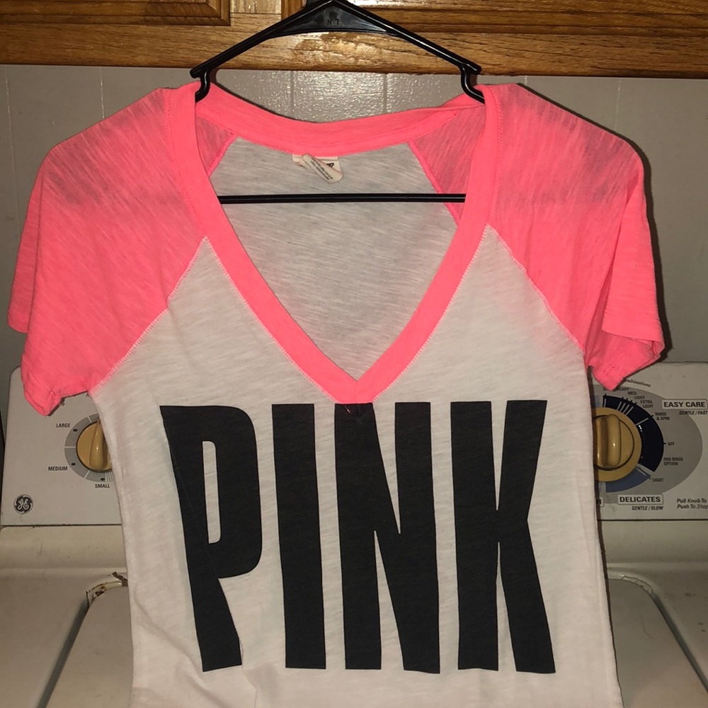 VS tee